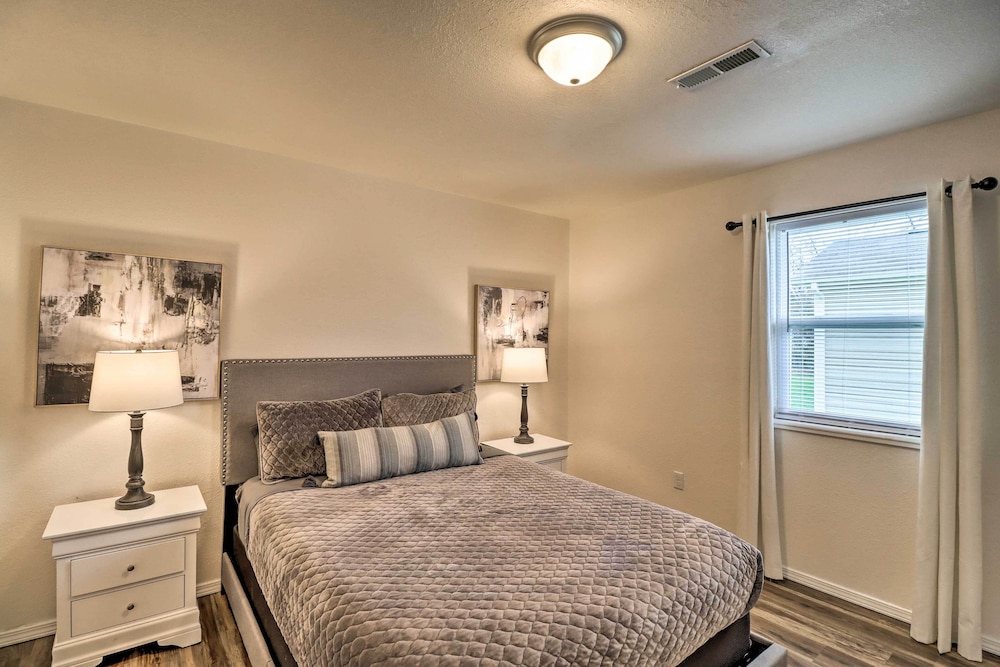 Pet-friendly West Plains Pad < 1 Mi to Dtwn! view 4