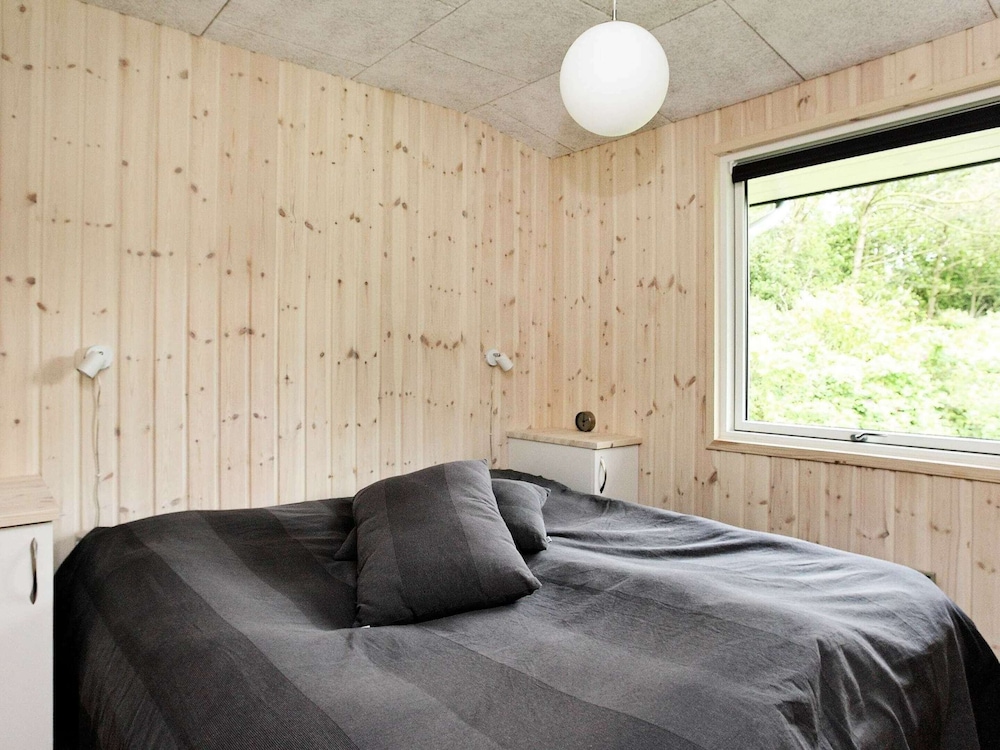 Spacious Holiday Home in Højslev near Sea view 4