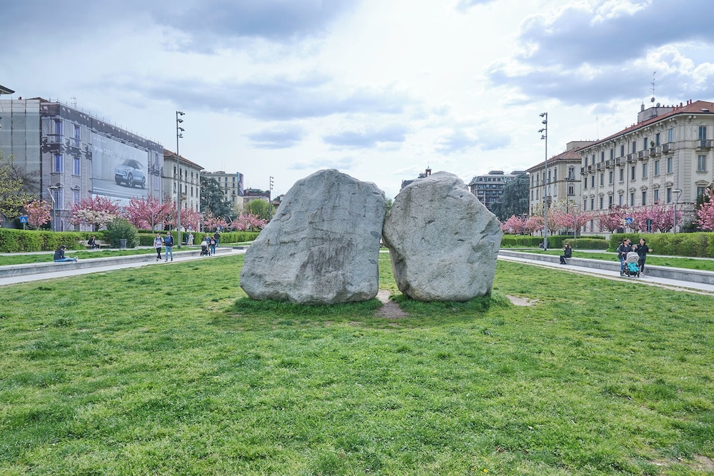 Milan Retreats City life