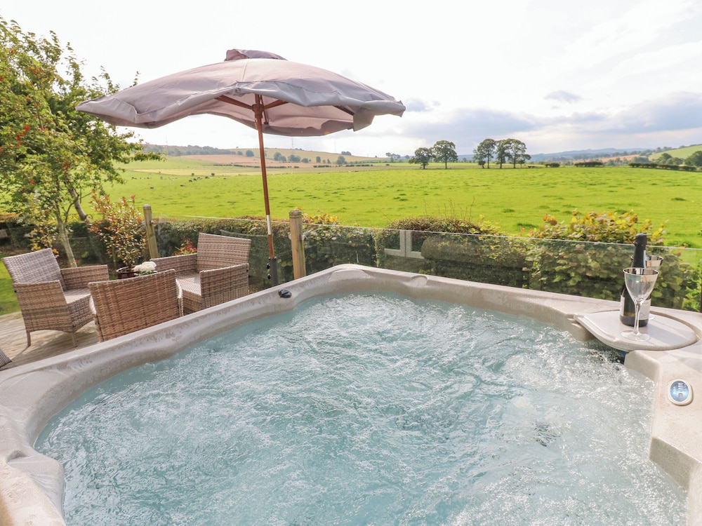 Plot 32
