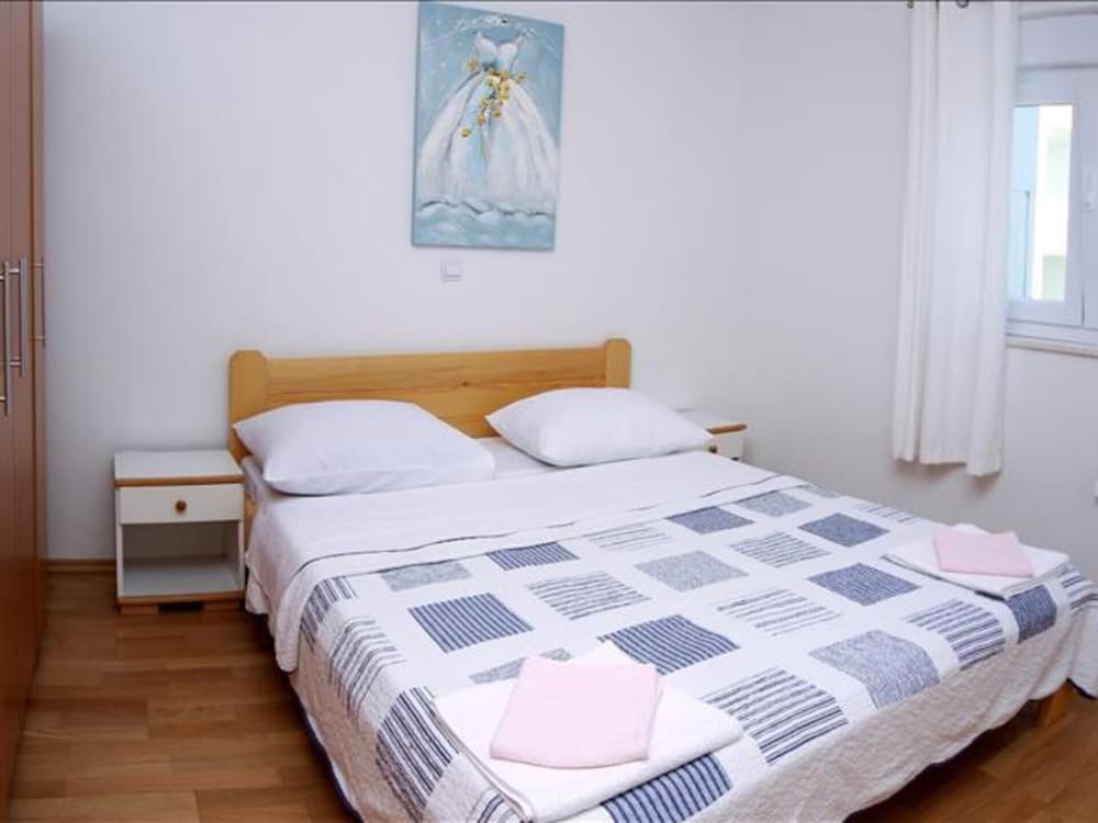 Remarkable 2-bed Apartment in Srima With sea View view 2