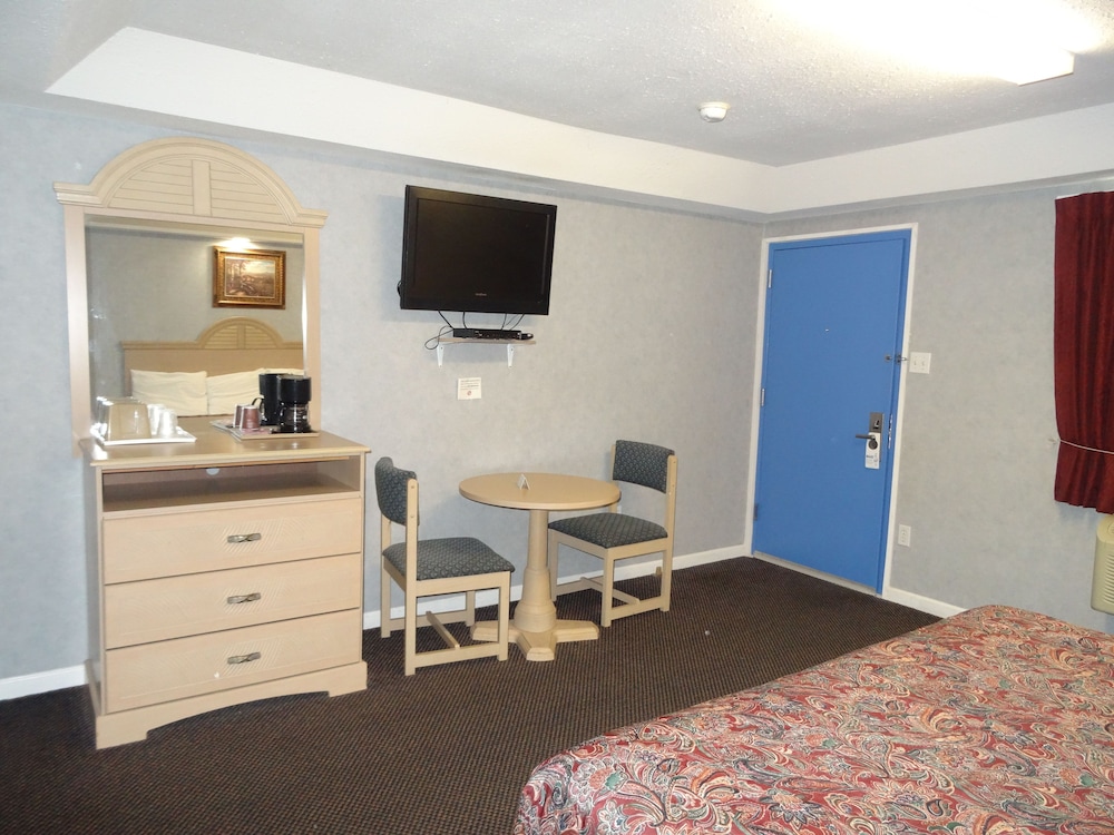 Village Inn and Suites