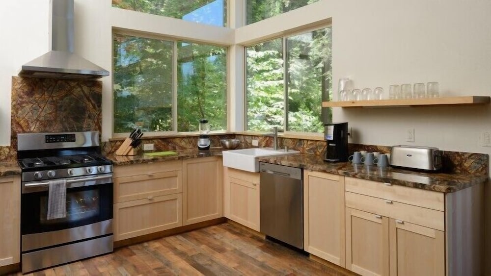 Scenic Wonders Alpenglow 2 Two Bedrooms view 4