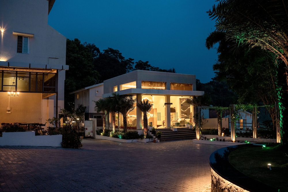TGI STAR Holidays Yercaud