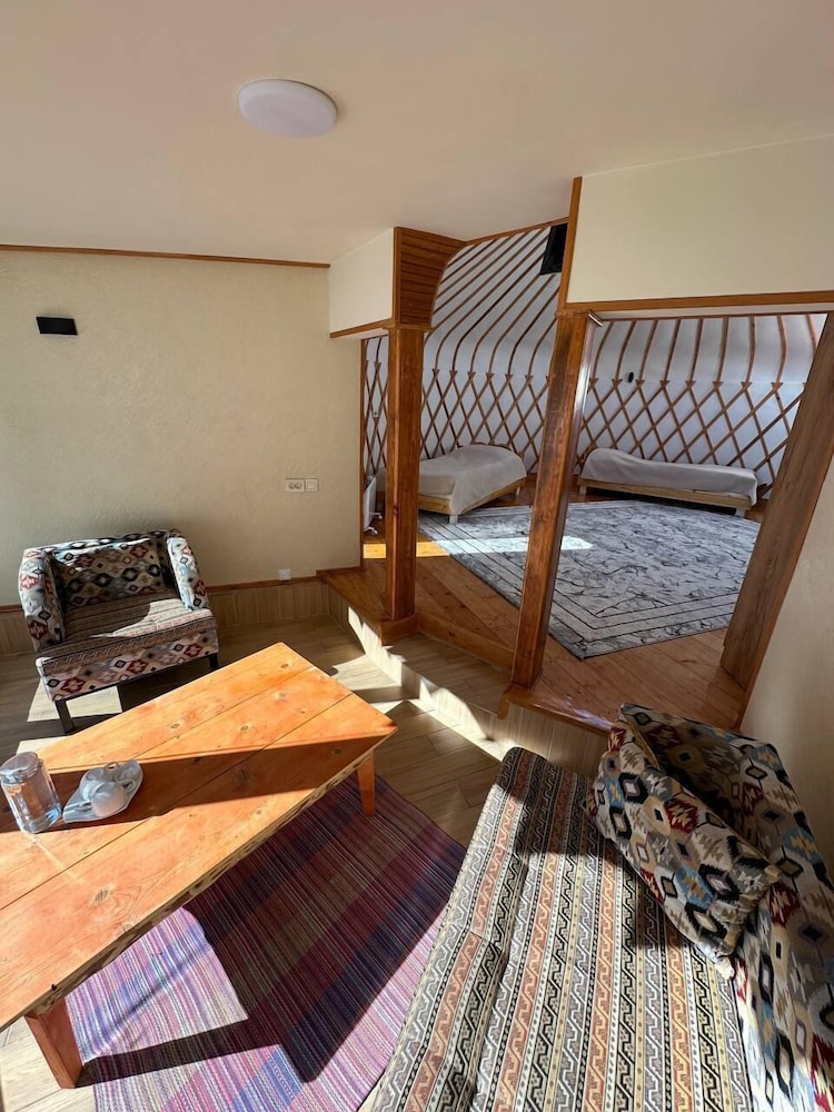 Rahmat Yurts