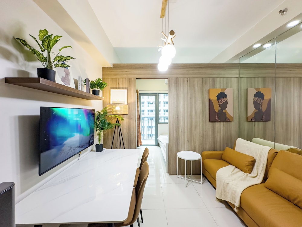 GemstoneBR in SMDC Fame Residences
