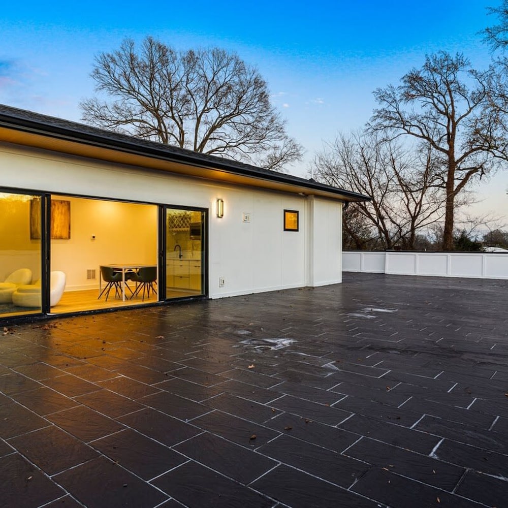 Modern Elegance in Charlotte