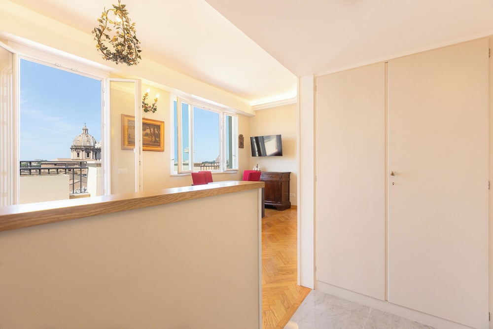Rental in Rome Ceaser Penthouse