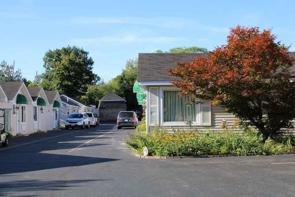 Lockview Motel