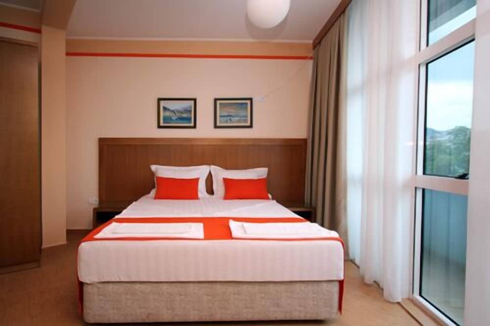 Apartments Deus