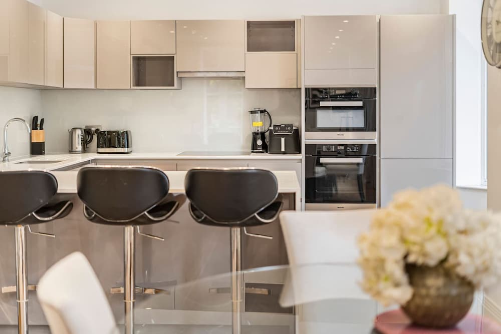 Luxury Park Lane Apartment - Opposite Hyde Park