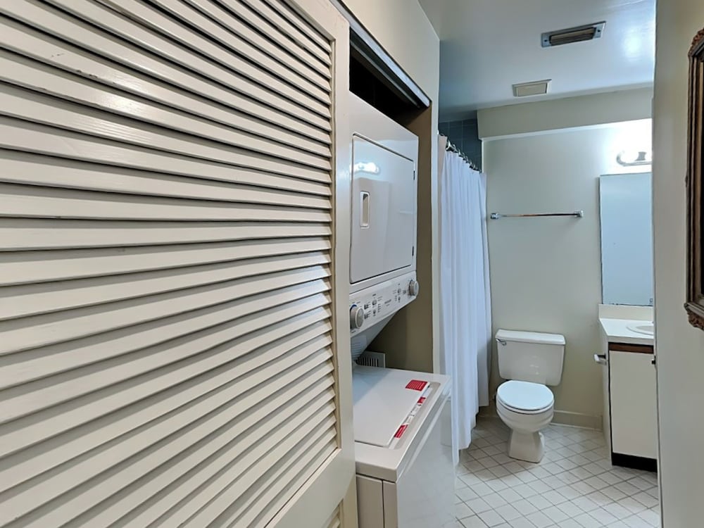 Hibiscus 301-A by Distinctive Beach Rentals