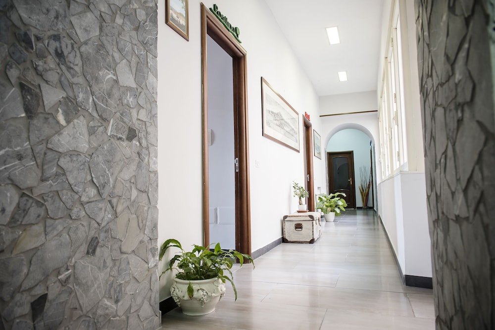 B&B Le 4 Stagioni Dante's Suites by ClaPa Group Dislocated Hospitality