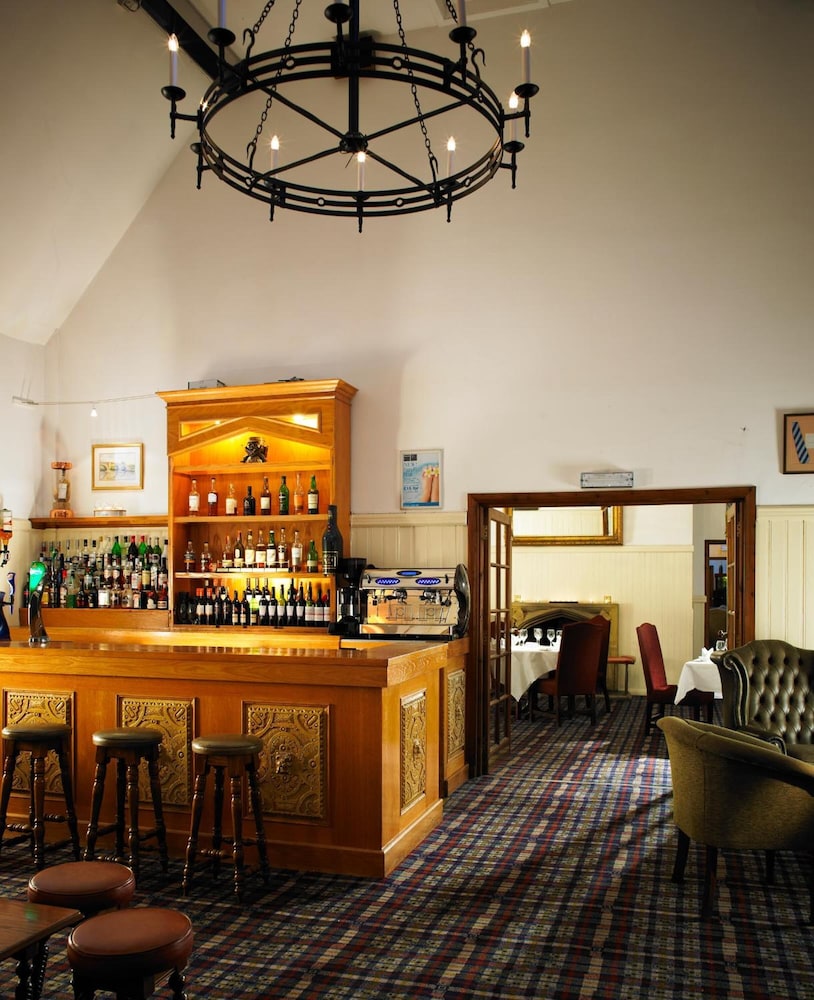 Stirling Vacations - The Stirling Highland Hotel - Property Image 9