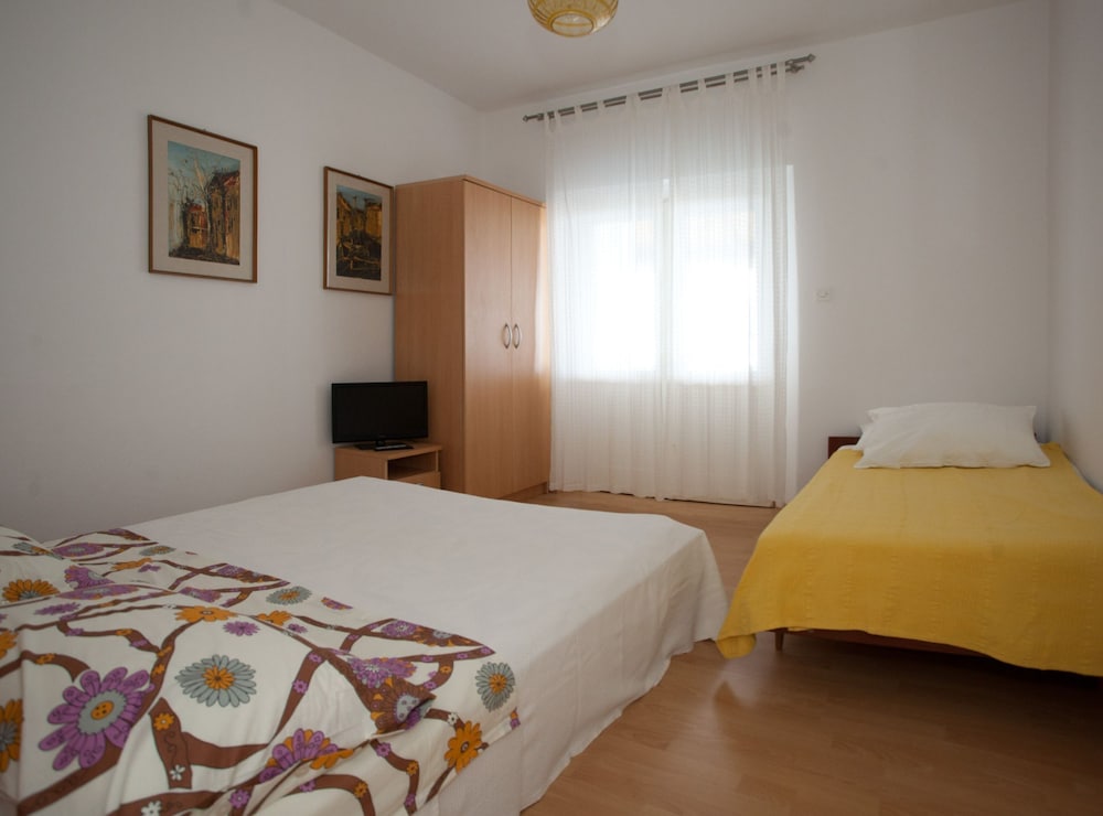 Apartments Toplak