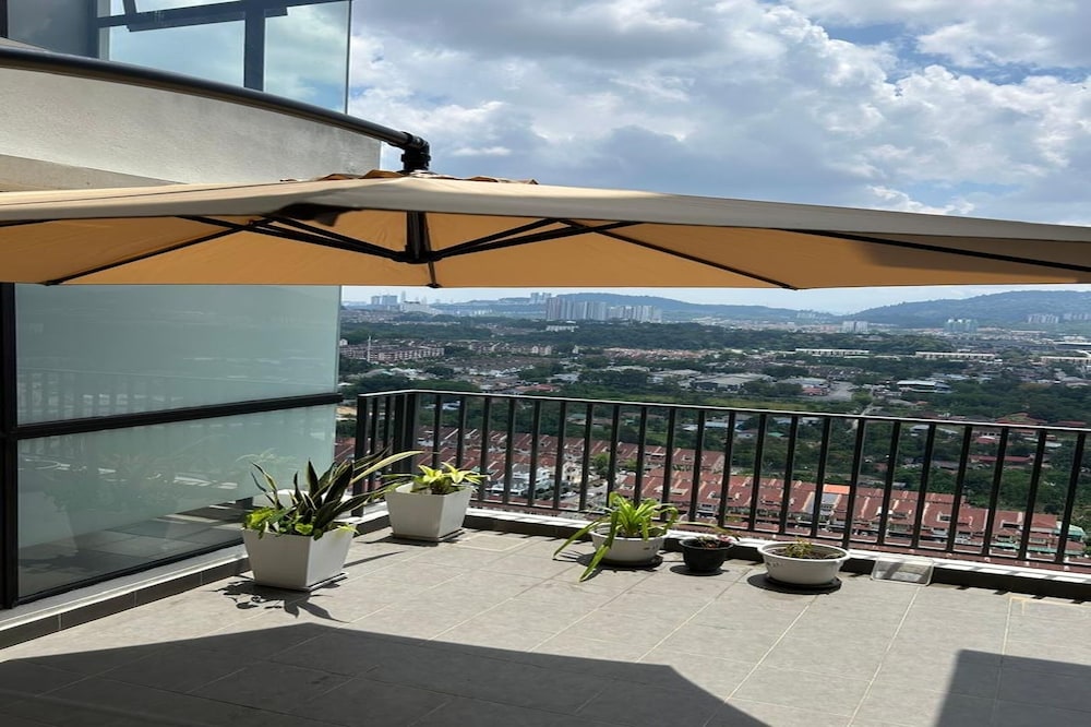 Netizen Cheras Residence by Emily in Town