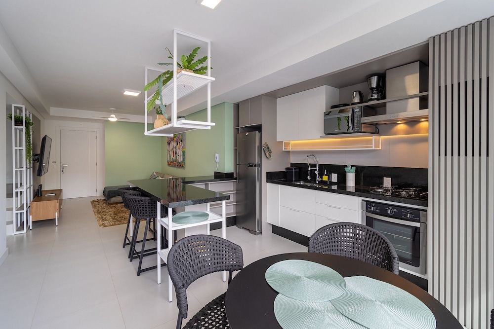 Modern duplex w/jacuzzi 240m beach JRR410