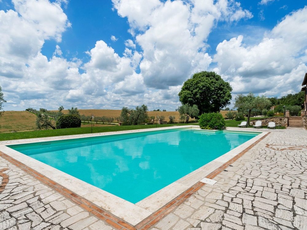 Elegant Apartment Only 1 Hour From Rome photo 3