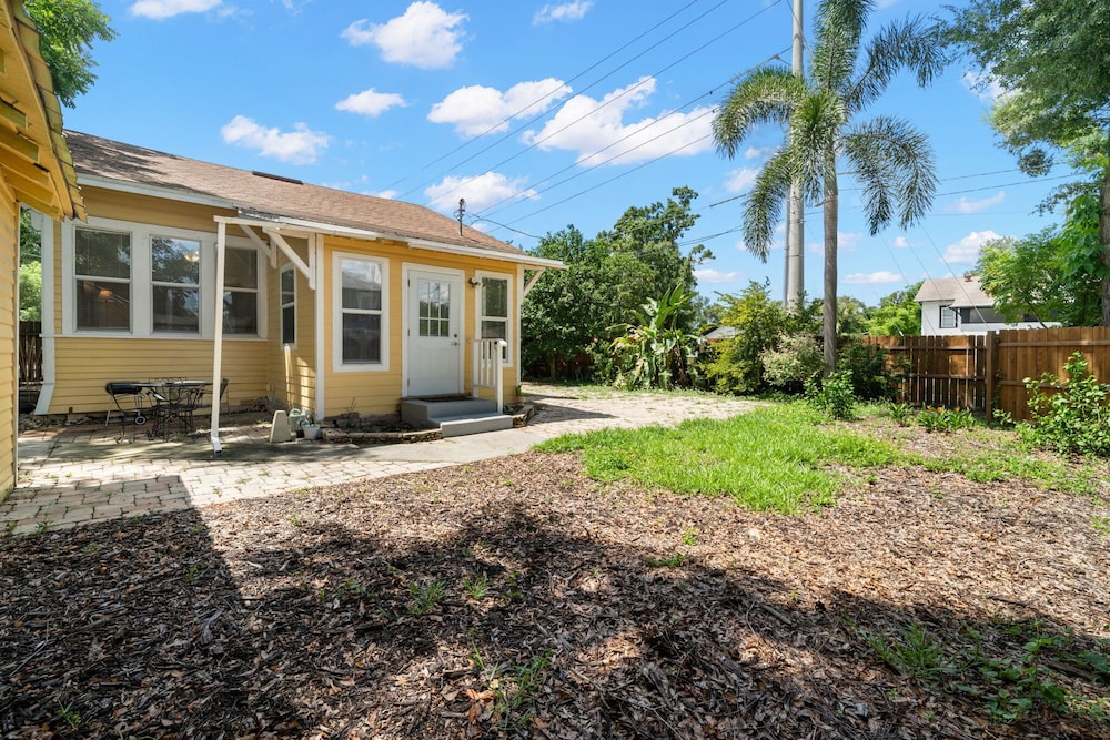 NEW Lakeland Landing Cute Bungalow by Downtown