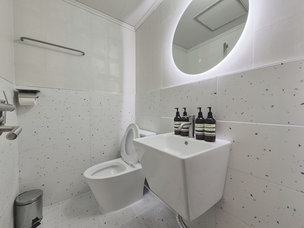 AnOn hostel