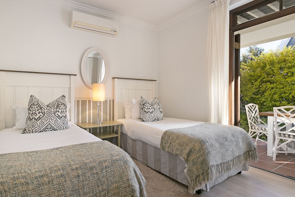 Winelands Golf Lodges at De Zalze