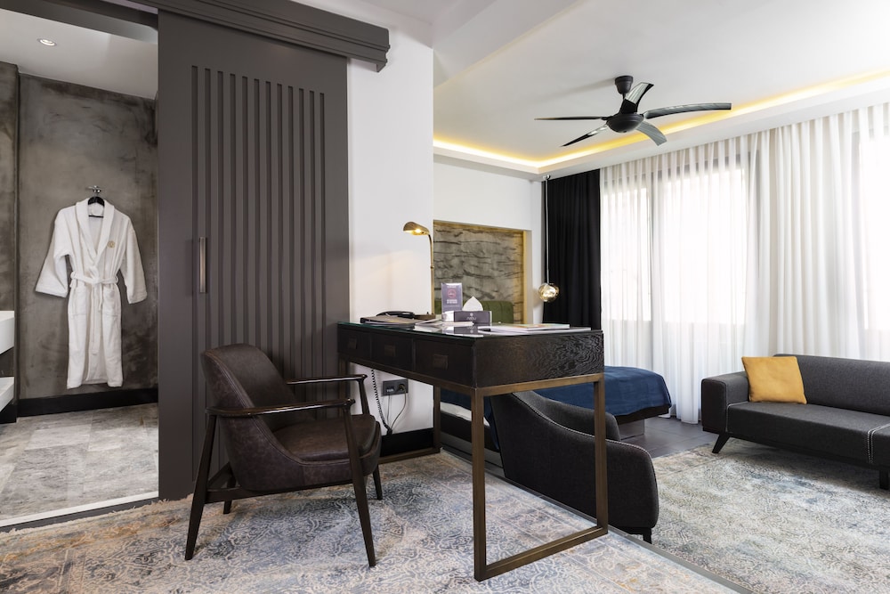 Nabu Hotel - Image 36