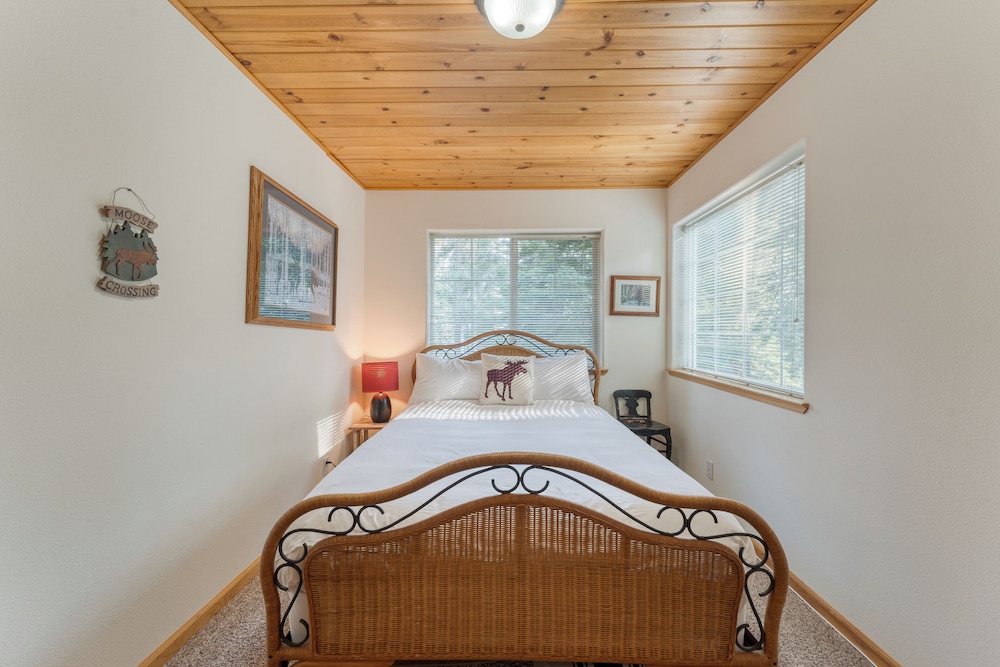 Tahoe Vista by Avantstay Central Location + Patio