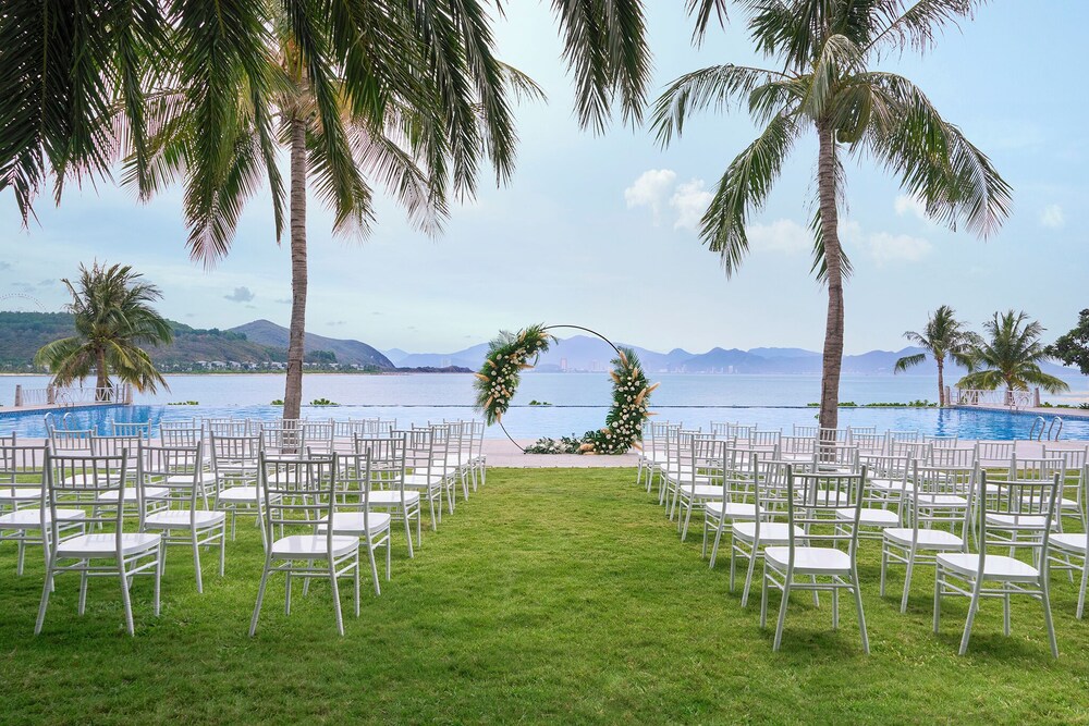 Luxury Marriot Resort & Spa - Nha Trang