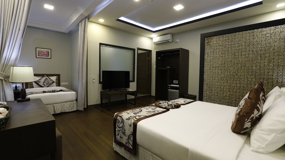 Cloud 10 Boutique Hotel