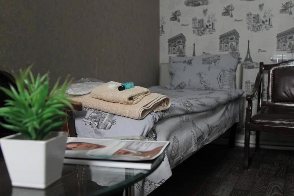 Cth-Baku-Hostel