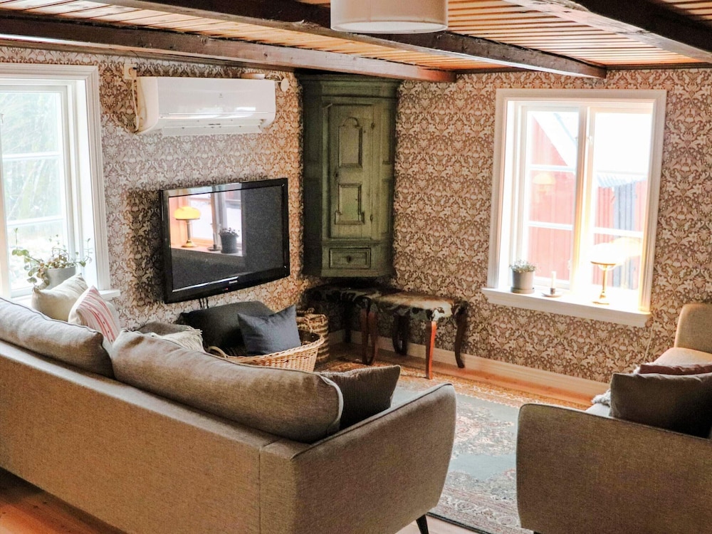 3 Bedroom Holiday Home With Sauna