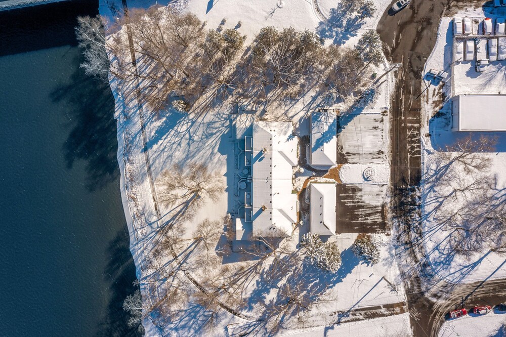 Riverfront Champlin Townhome w/ Deck & Water View! view 5