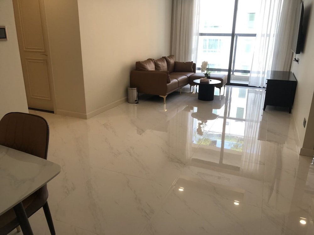 Hyatt-Vincom-JapTown D1