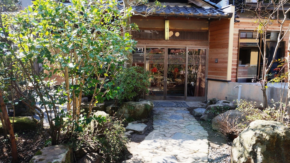 GUESTHOUSE Kinosaki Wakayo - Hostel, Caters to Women