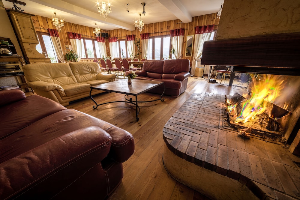 Chalet Les Moineaux : Gites et Chambres d'Hotes