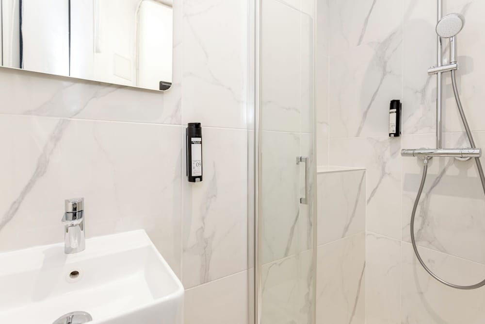 Reva Suites