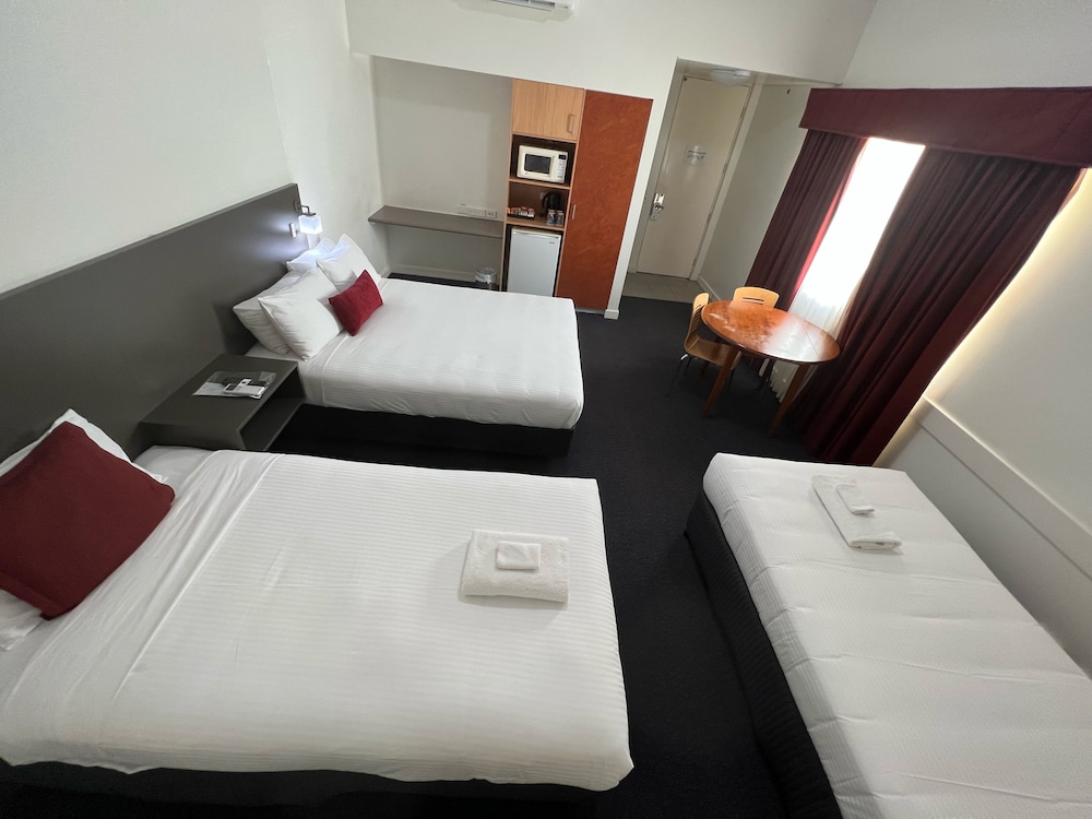 Country Roads Motor Inn Dysart