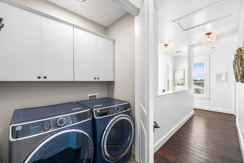 Modern Stay Near 30A w Pool Balcony Golf Cart Rental 30A Sunset Cove