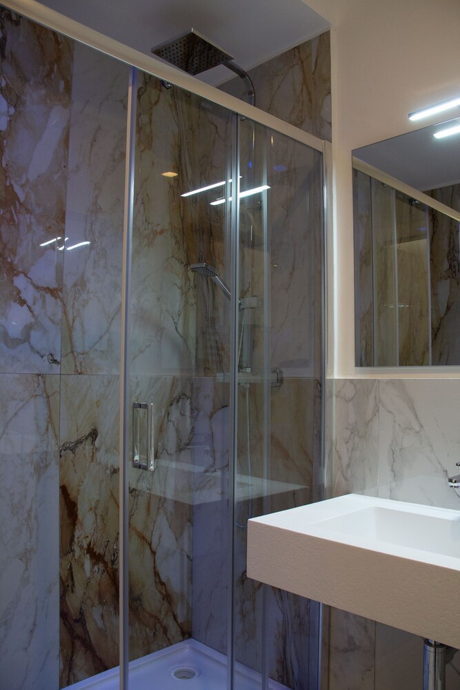 Home at Rome Vatican Suites