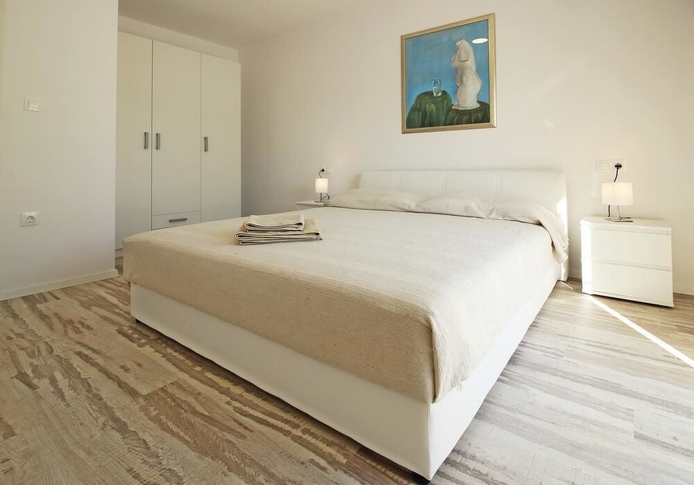 Mocici apartments view 2