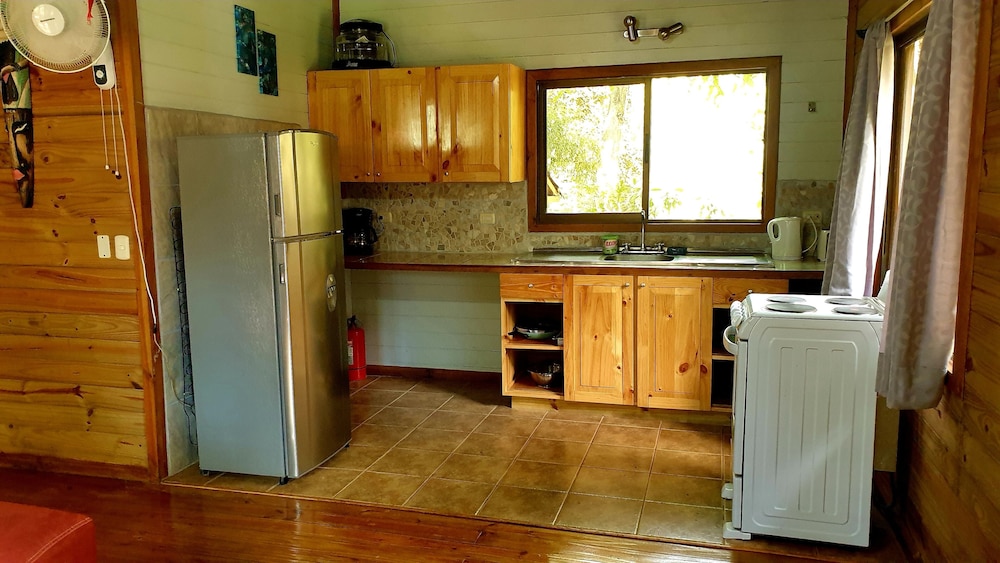 Cabinas Costa Tropicana
