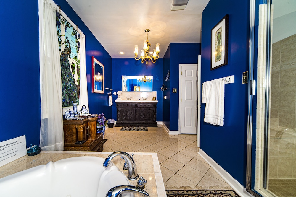 Stone Manor Boutique Inn - Property Image 54