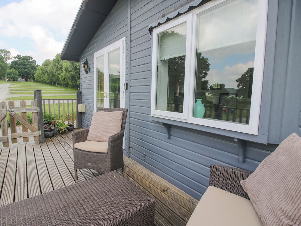 Wayside Lodge