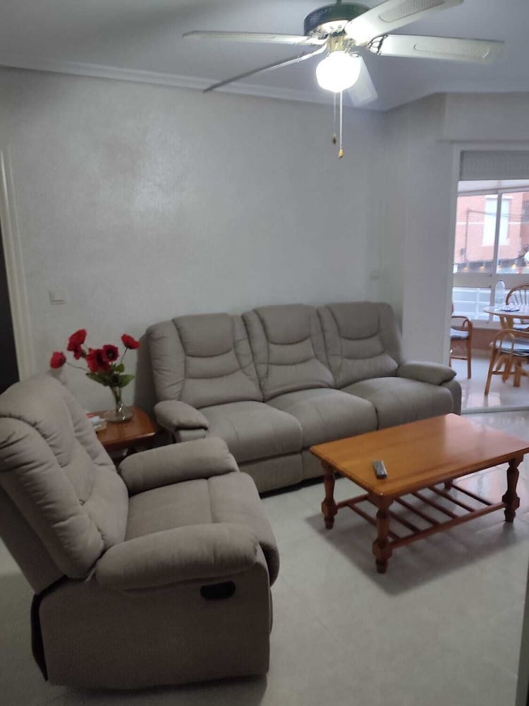 Amplio Apartamento Turistico en Torrevieja