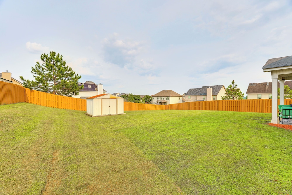 Spacious Family Home w/ Patio in Graniteville!