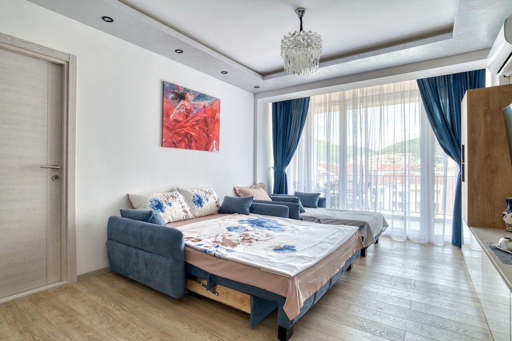 Comfort apartments near the beach