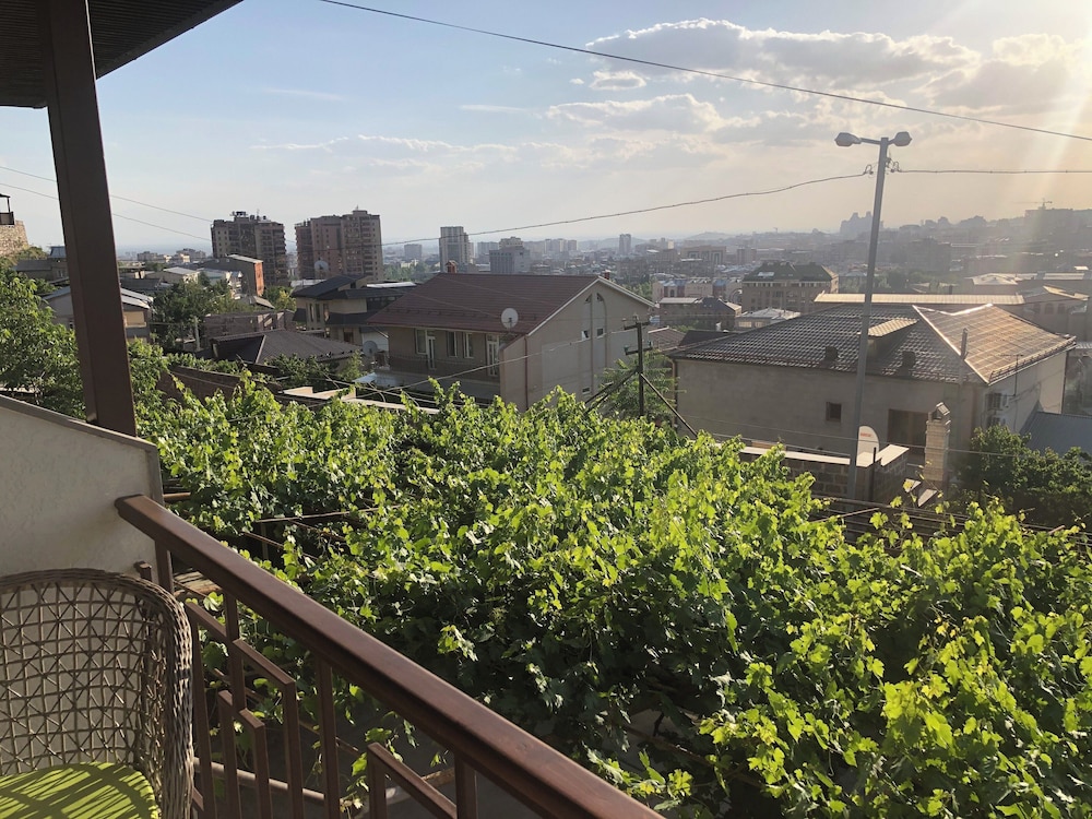 Hillside Guest House