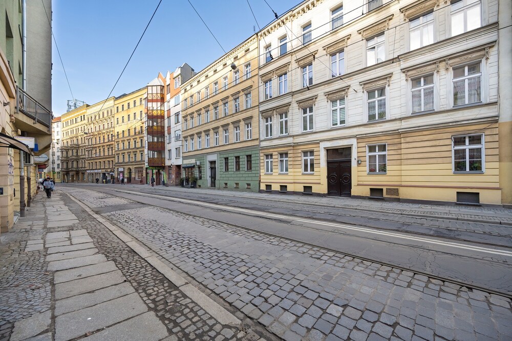 Apartment Plac Grunwaldzki by Renters