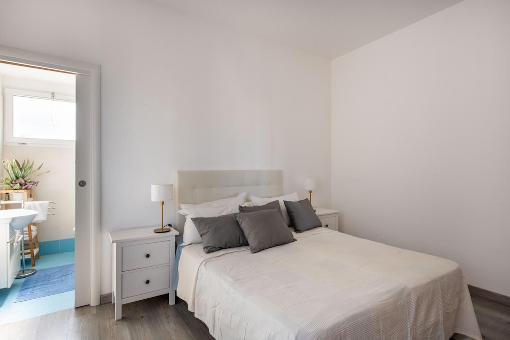 Seaview Villa In Mongerbino by Wonderful Italy