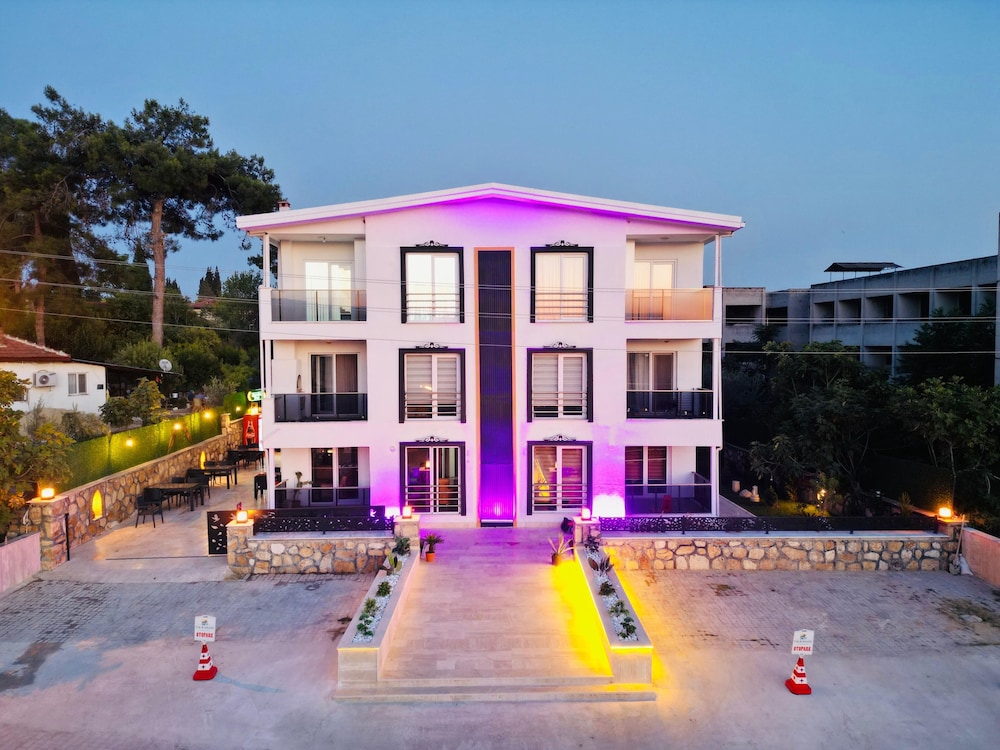 Tikir House